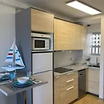 Modern On The تاكورونتي